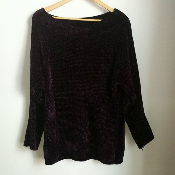 DYNAMITE Burgundy Soft Oversized Chenille Crewneck Sweater Size Small - Picture 2 of 13